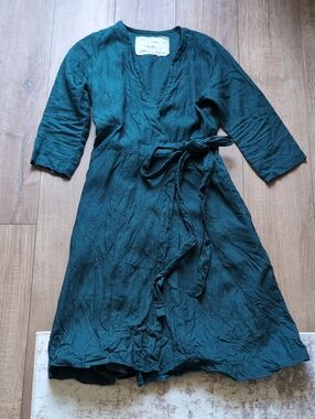 notPERFECTLINEN Emerald Cannes Wrap Dress